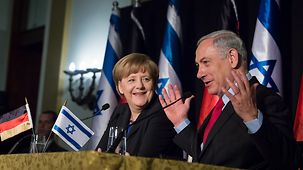 Chancellor Angela Merkel and Israel's Prime Minister Benjamin Netanjahu at the final press conference