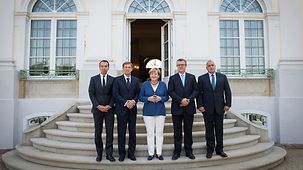 Bundeskanzlerin Angela Merkel mit Österreichs Bundeskanzler Christian Kern, Sloweniens Ministerpräsident Miro Cerar, Kroatiens Geschäftsführendem Ministerpräsident Tihomir Oreskovic und Bulgariens Ministerpräsident Bojko Borissow.
