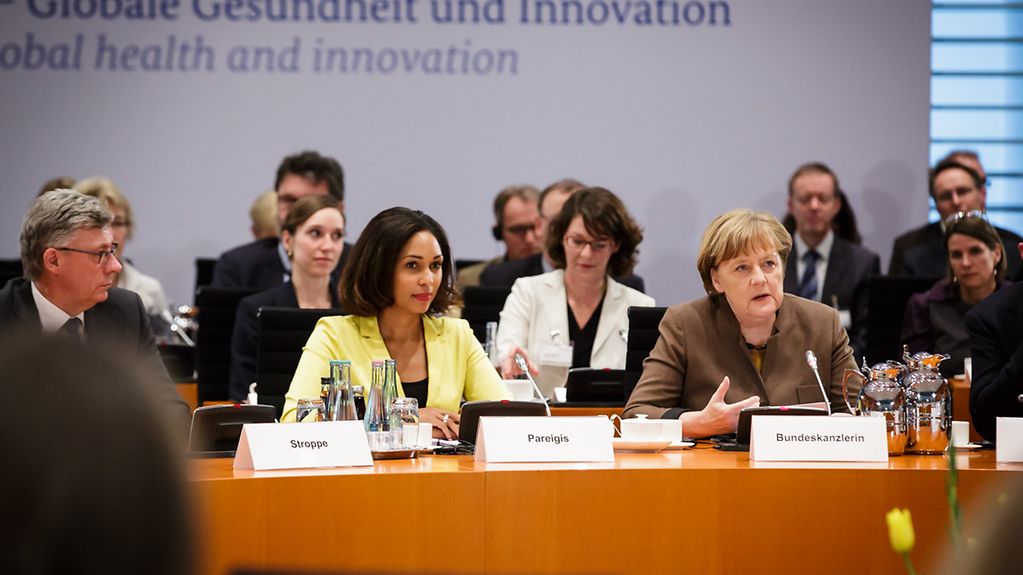 La chancelière fédérale Angela Merkel lors du 3e Forum international sur l’Allemagne à la Chancellerie fédérale