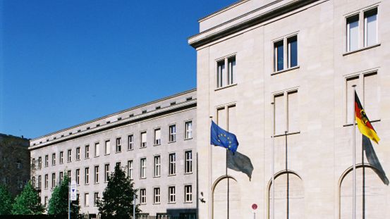Gebäudeansicht des Bundesarbeitsministeriums für Arbeit und Soziales in Berlin