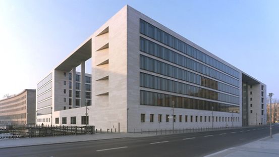 Gebäudeansicht des Auswärtigen Amtes in Berlin