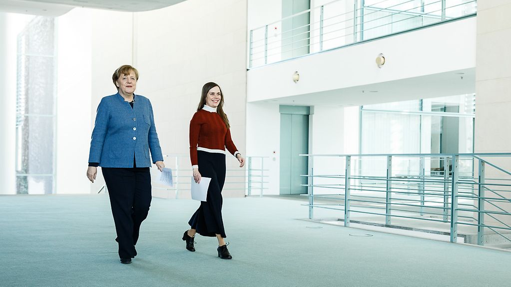 La chancelière fédérale Angela Merkel et Katrín Jakobsdóttir, première ministre d'Islande, à la Chancellerie fédérale