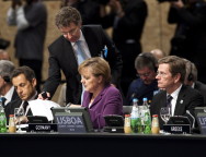 Bundeskanzlerin Angela Merkel bei der Arbeitssitzung des Nato-Gipfels