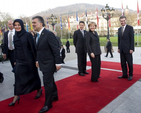 Ankunft des türkischen Präsidenten Abdullah Gül und Ehefrau Hayrünnisa Gül am Kurhaus Baden-Baden